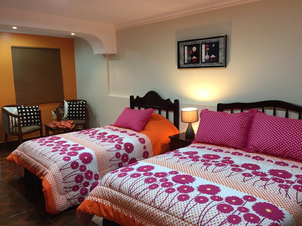Hotel Margarita 2 Quito Quarto foto