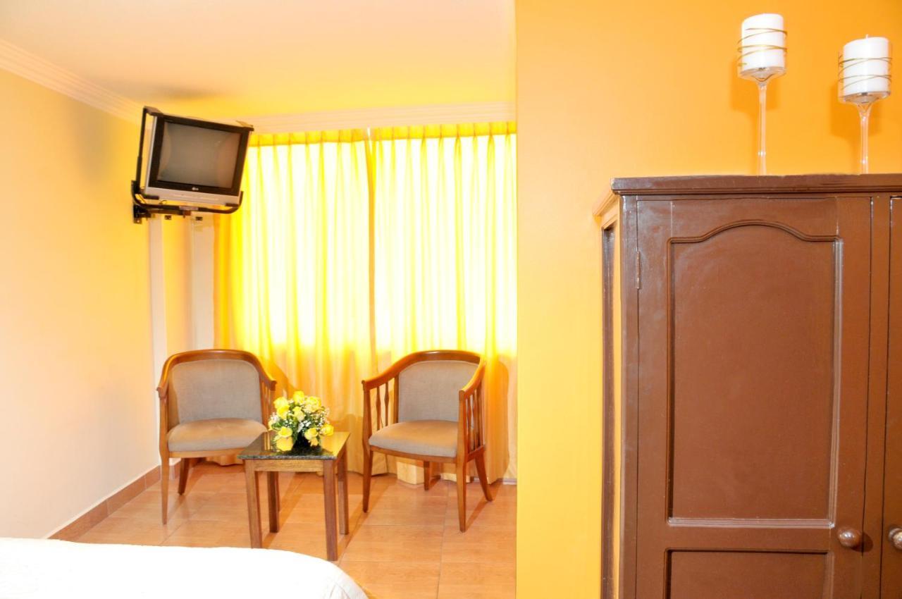 Hotel Margarita 2 Quito Exterior foto